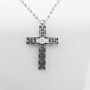Croce in argento con duraliti bianche o nere